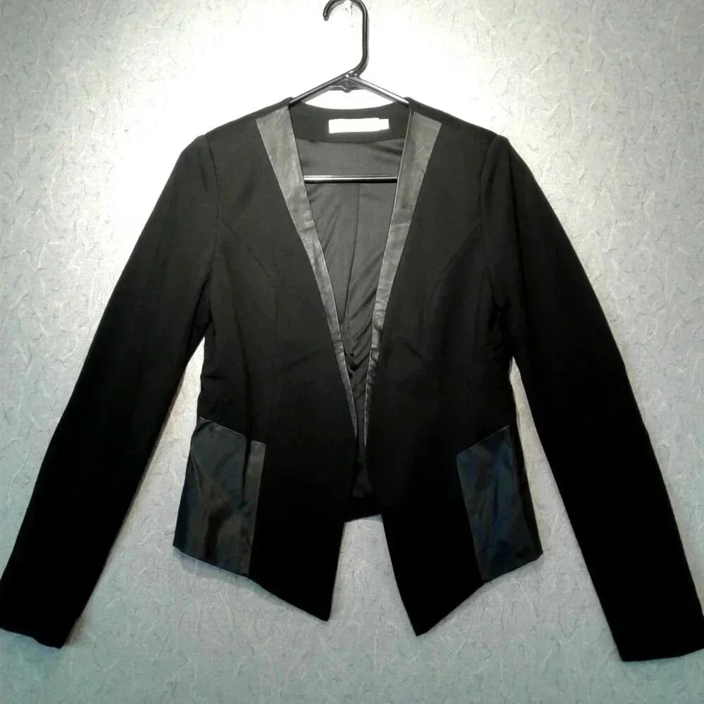 Women's Ricki's Black Faux Leather Suit Blazer Jacket in Size Small - Picture 1 of 7